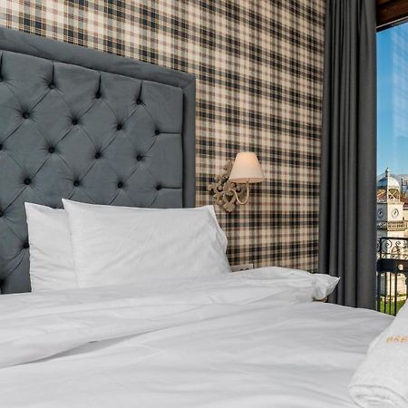 Brettania Hotel Ioannina Bagian luar foto