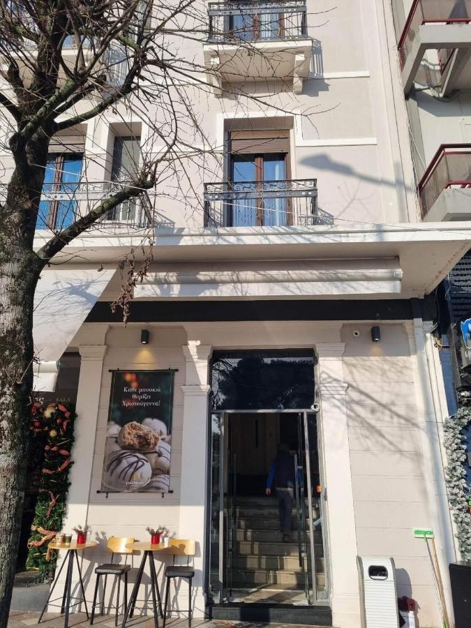 Brettania Hotel Ioannina Bagian luar foto