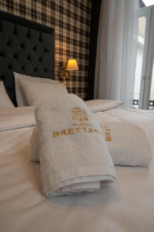 Brettania Hotel Ioannina Bagian luar foto
