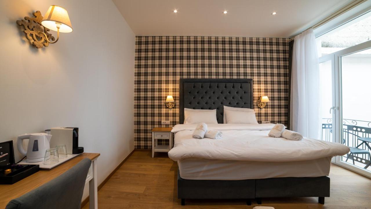 Brettania Hotel Ioannina Bagian luar foto