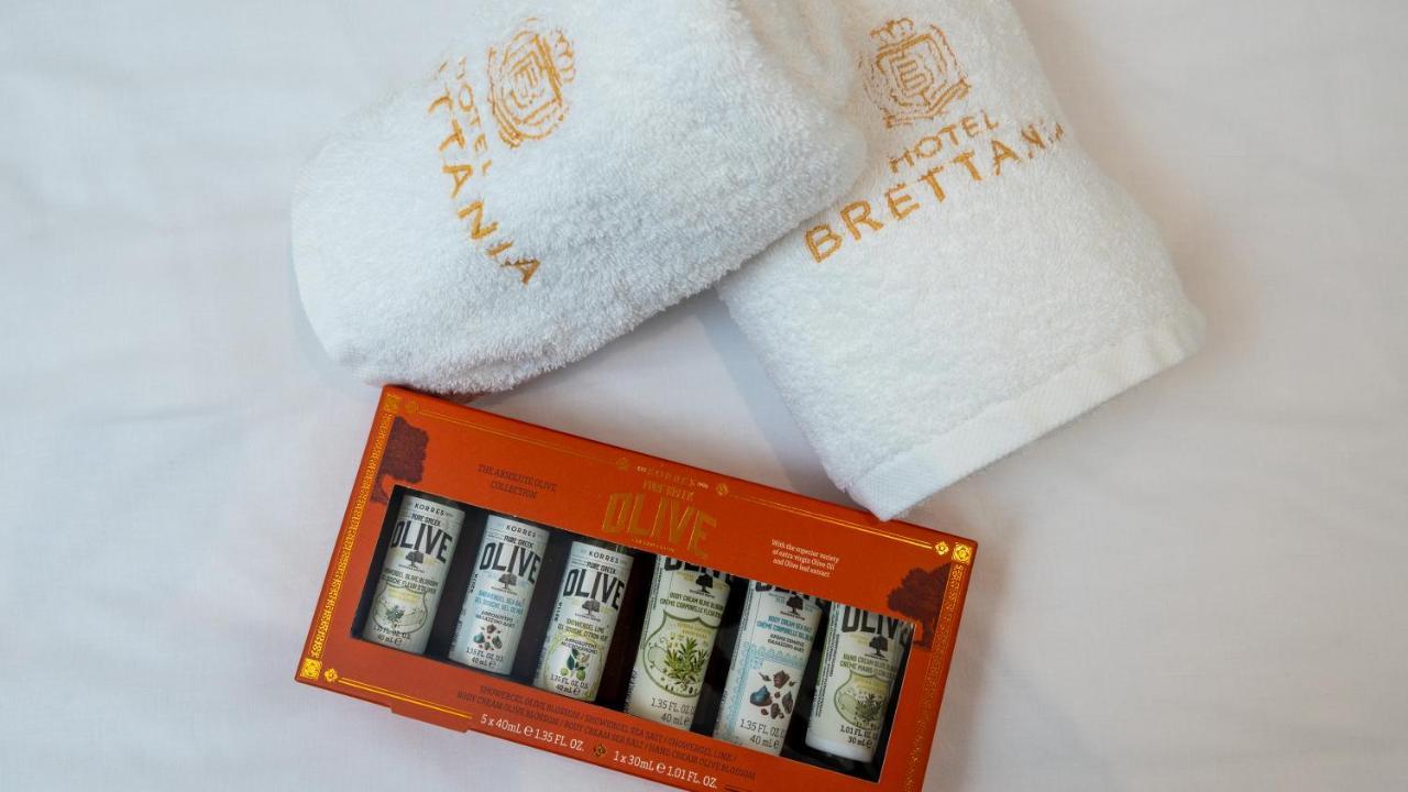 Brettania Hotel Ioannina Bagian luar foto