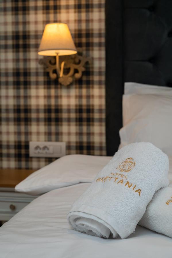 Brettania Hotel Ioannina Bagian luar foto